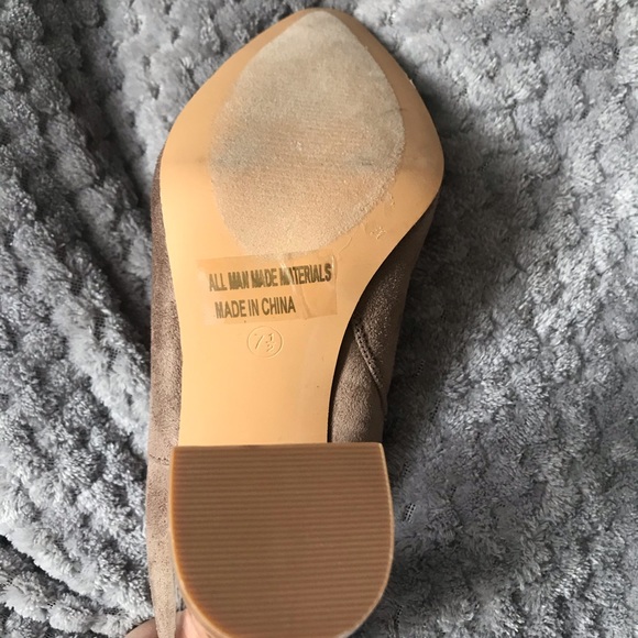 Cute booties - Picture 2 of 2